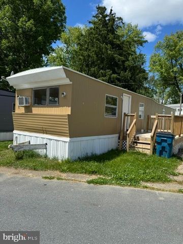 20 GEORGE DR, Middletown, PA 17057