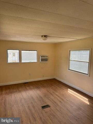 20 GEORGE DR, Middletown, PA 17057