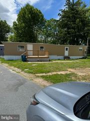 20 GEORGE DR, Middletown, PA 17057