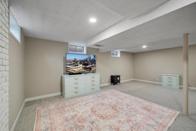 5810 Oldfield Avenue N, Stillwater, MN 55082
