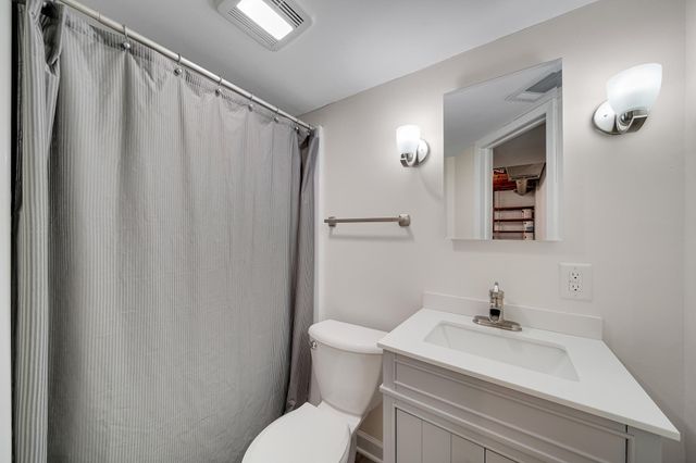 5810 Oldfield Avenue N, Stillwater, MN 55082