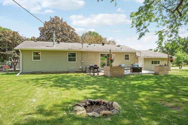 5810 Oldfield Avenue N, Stillwater, MN 55082