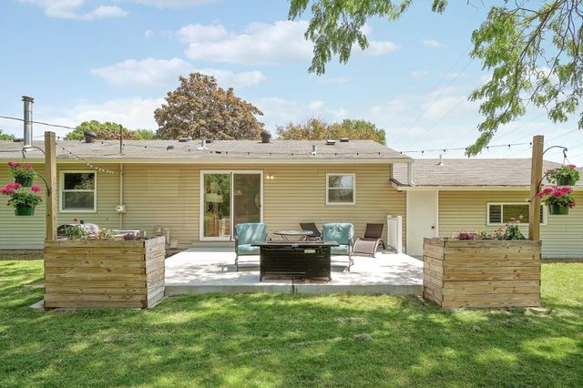 5810 Oldfield Avenue N, Stillwater, MN 55082
