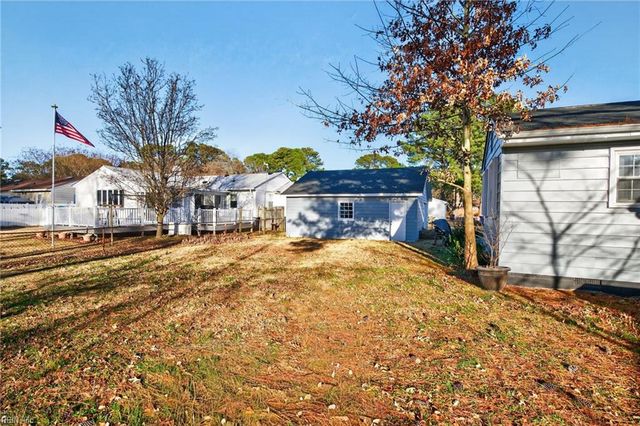 57 Warren DR, Portsmouth, VA 23701