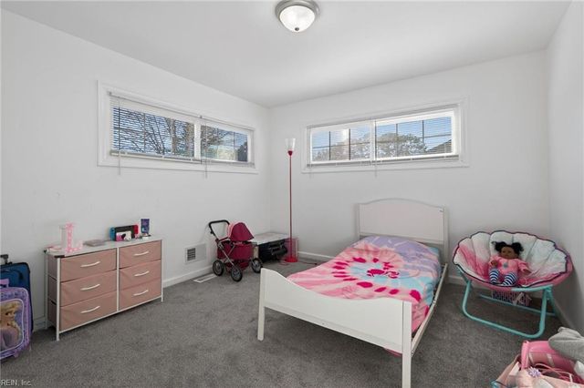 57 Warren DR, Portsmouth, VA 23701