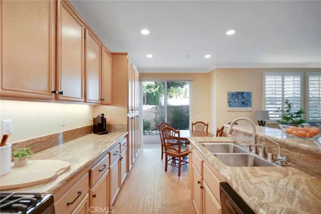 416 Sonora Cir, Redlands, CA 92373