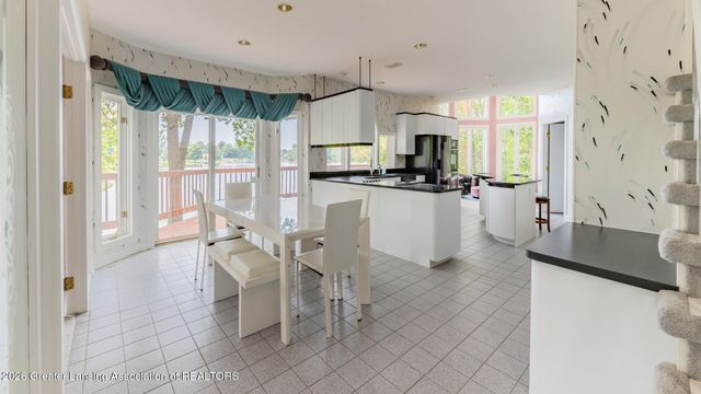 10082 Oak Island Drive, Laingsburg, MI 48848