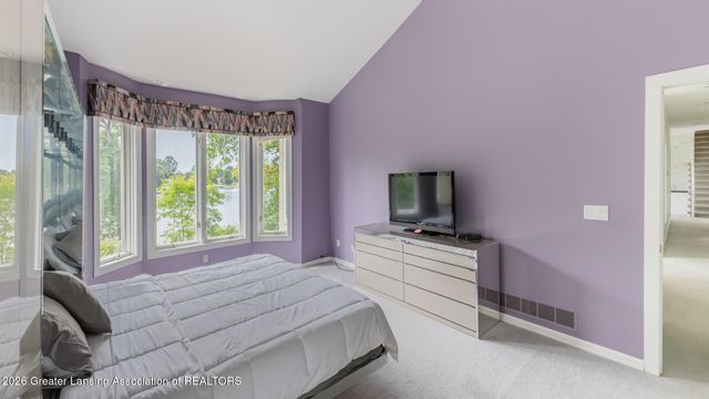 10082 Oak Island Drive, Laingsburg, MI 48848