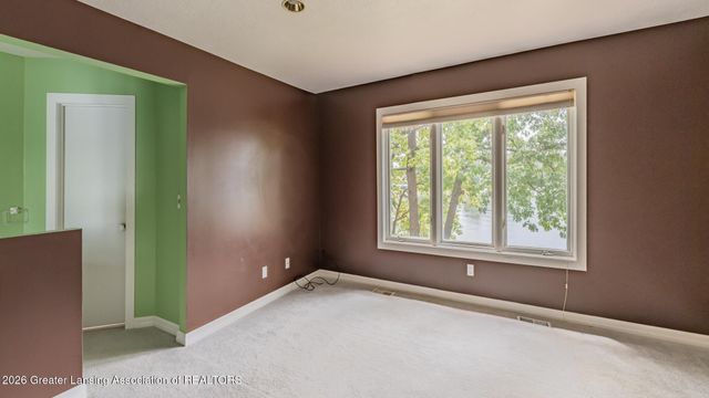 10082 Oak Island Drive, Laingsburg, MI 48848