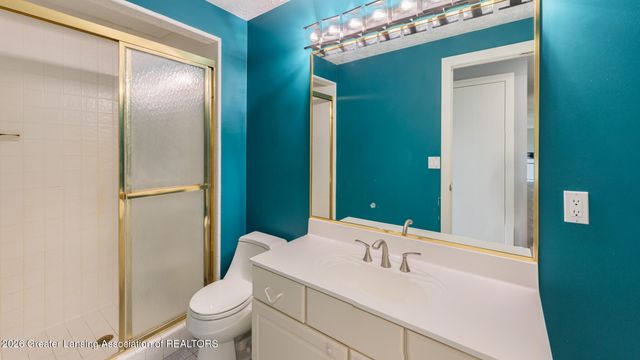 10082 Oak Island Drive, Laingsburg, MI 48848