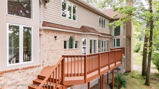 10082 Oak Island Drive, Laingsburg, MI 48848