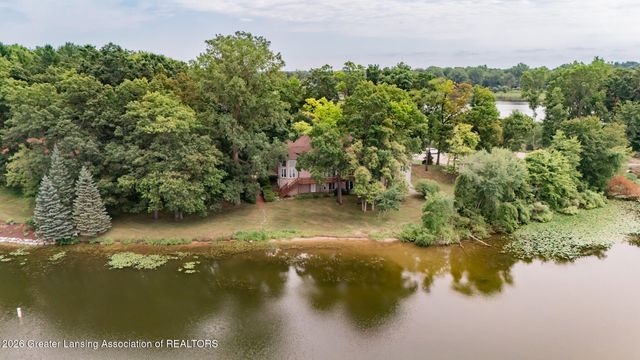 10082 Oak Island Drive, Laingsburg, MI 48848