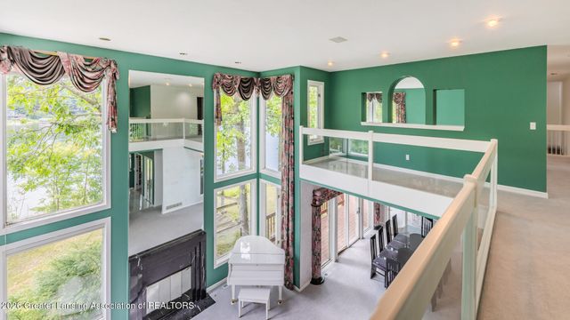 10082 Oak Island Drive, Laingsburg, MI 48848