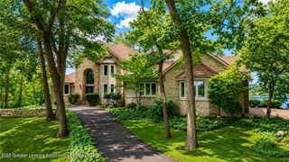 10082 Oak Island Drive, Laingsburg, MI 48848