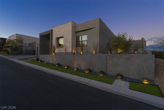 11888 Wildrose Arch Drive, Las Vegas, NV 89138