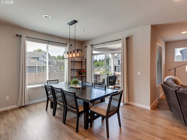 291 W 17TH St, Lafayette, OR 97127