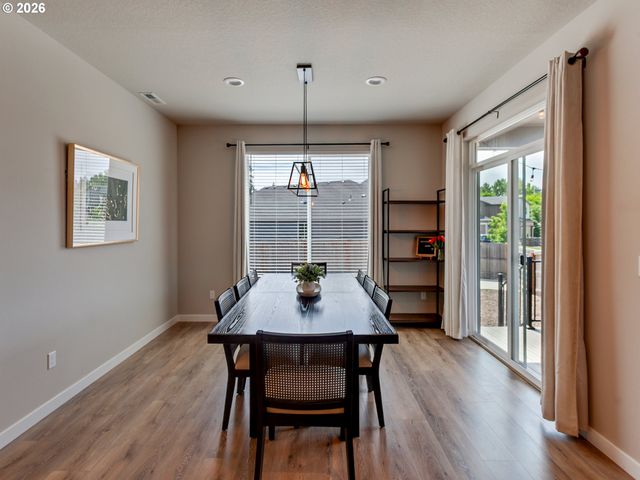291 W 17TH St, Lafayette, OR 97127