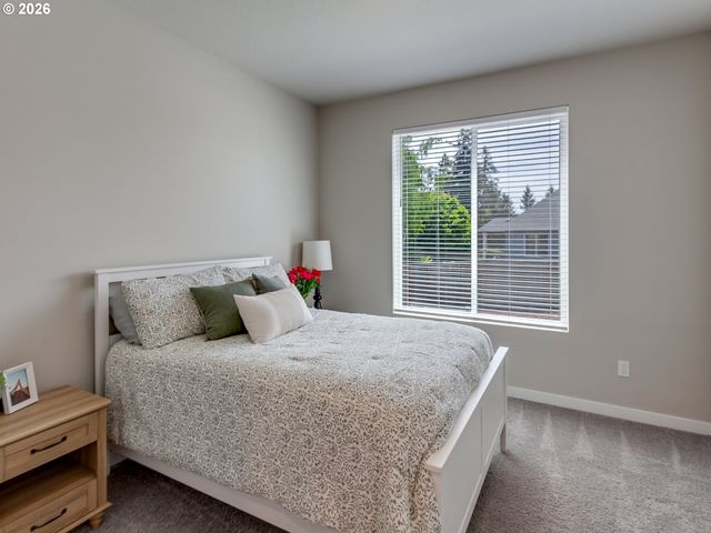 291 W 17TH St, Lafayette, OR 97127