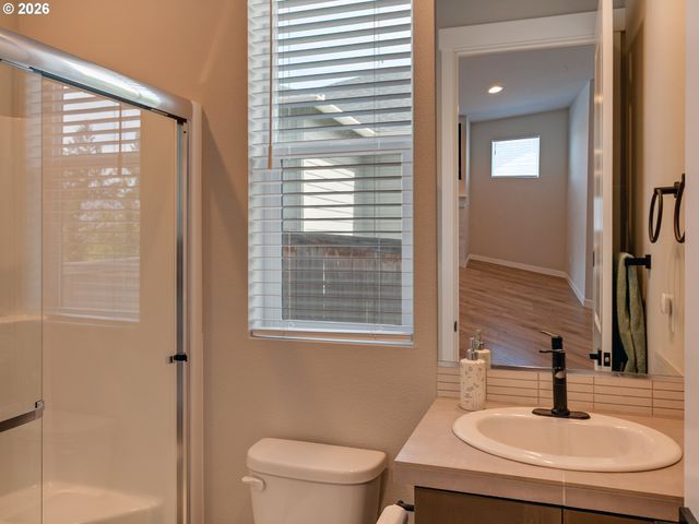 291 W 17TH St, Lafayette, OR 97127