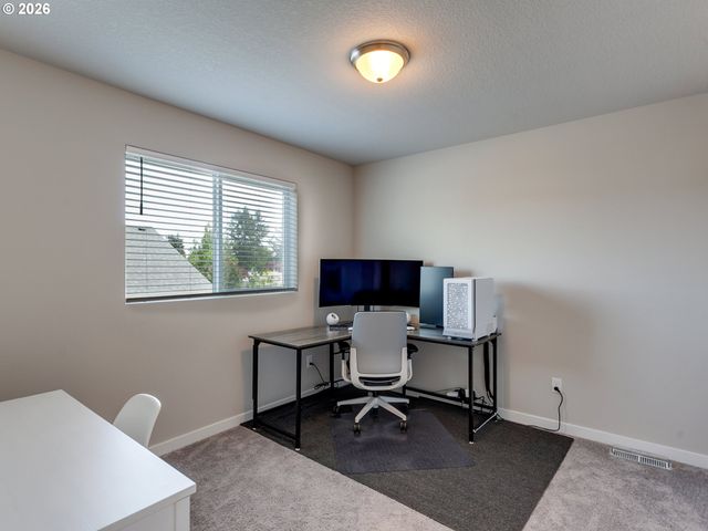 291 W 17TH St, Lafayette, OR 97127