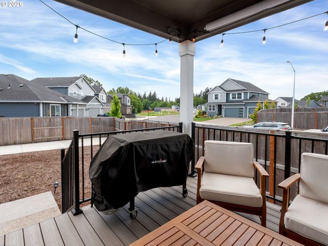 291 W 17TH St, Lafayette, OR 97127