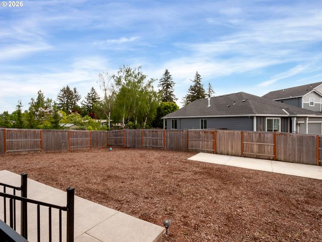 291 W 17TH St, Lafayette, OR 97127