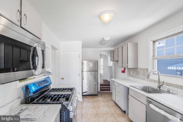 91 IRVINGTON PL, Trenton, NJ 08610