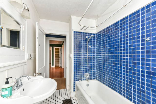 621 Kessler Boulevard East Drive, Indianapolis, IN 46220