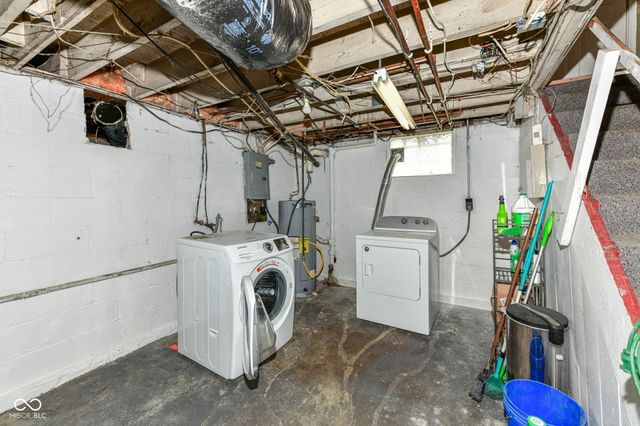 621 Kessler Boulevard East Drive, Indianapolis, IN 46220