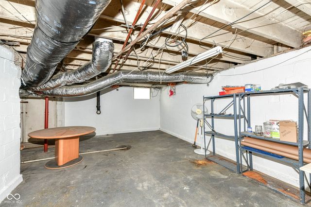 621 Kessler Boulevard East Drive, Indianapolis, IN 46220