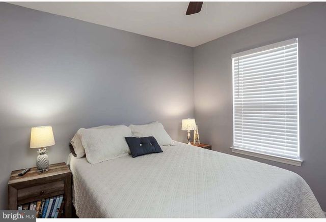 1052 BONNIE BLUE CIR, Williamstown, NJ 08094