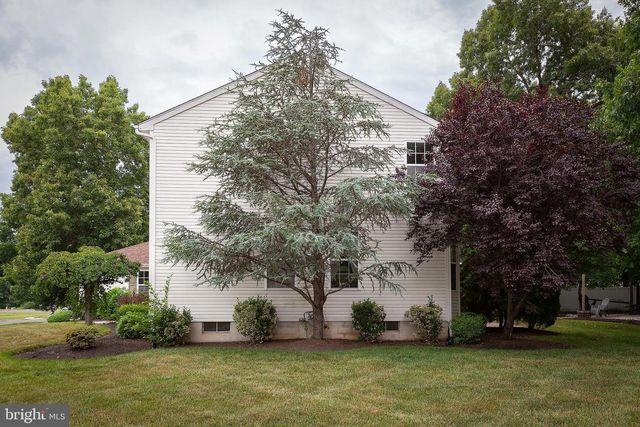 1052 BONNIE BLUE CIR, Williamstown, NJ 08094