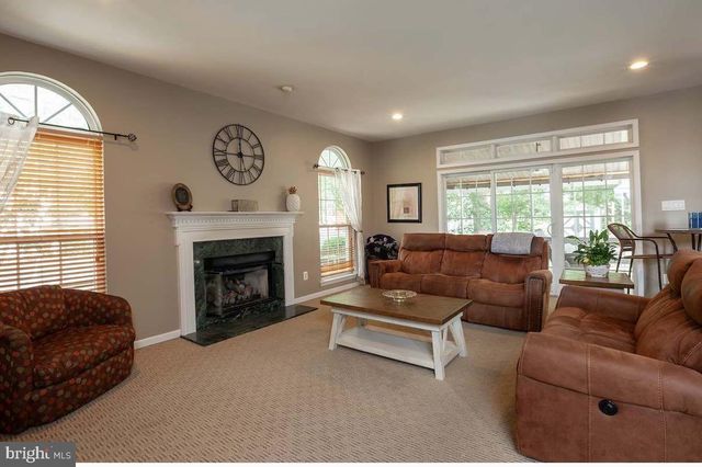 1052 BONNIE BLUE CIR, Williamstown, NJ 08094
