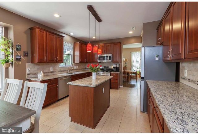 1052 BONNIE BLUE CIR, Williamstown, NJ 08094