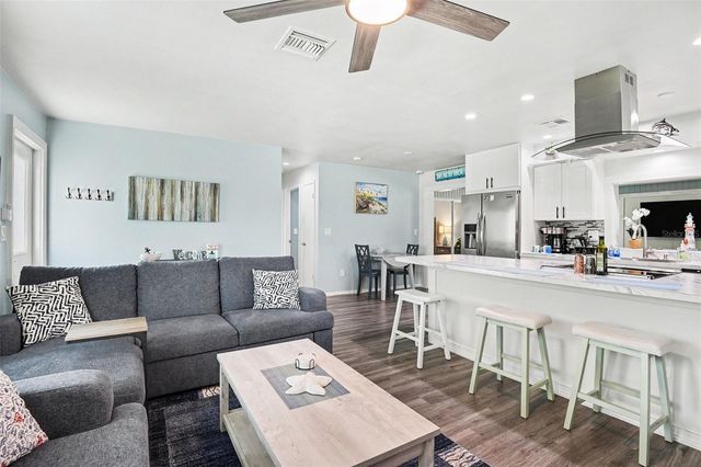 837 DOLPHIN AVENUE NW, Port Charlotte, FL 33948