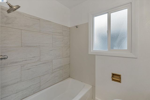134 S 41St St, Richmond, CA 94804