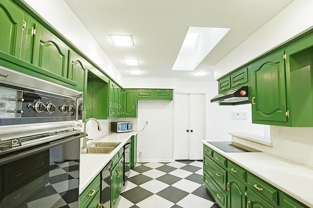 3217 Squireswood Drive, Carrollton, TX 75006