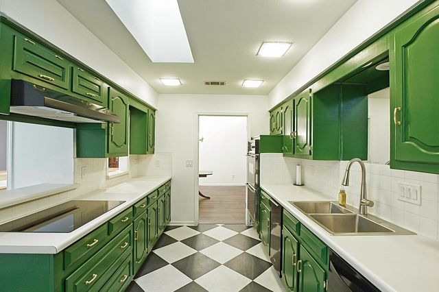 3217 Squireswood Drive, Carrollton, TX 75006