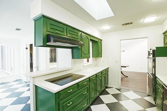 3217 Squireswood Drive, Carrollton, TX 75006