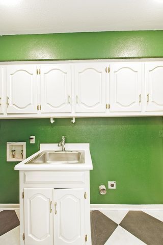 3217 Squireswood Drive, Carrollton, TX 75006