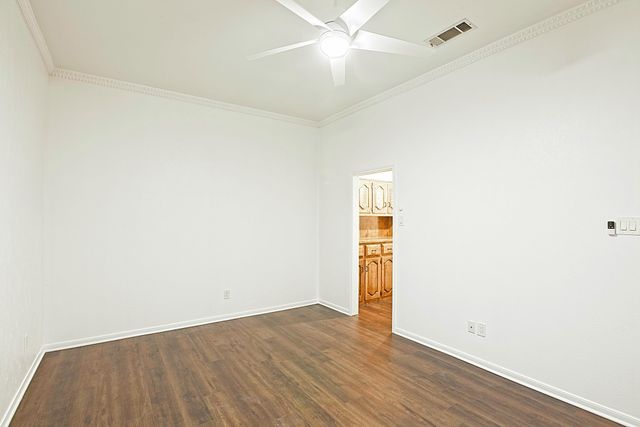 3217 Squireswood Drive, Carrollton, TX 75006