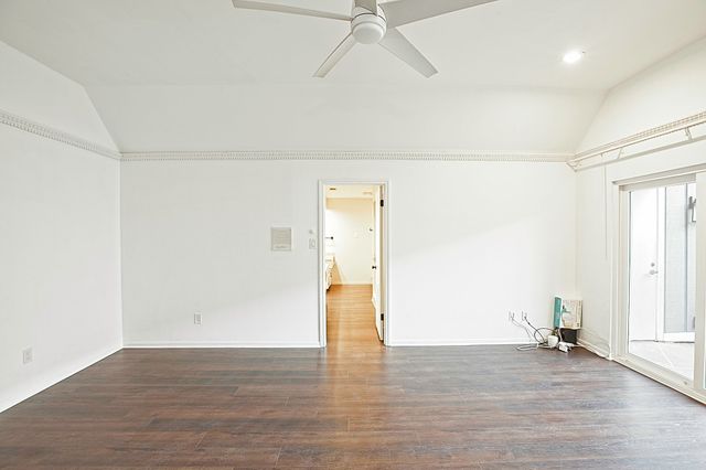 3217 Squireswood Drive, Carrollton, TX 75006