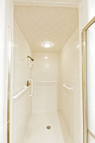 3217 Squireswood Drive, Carrollton, TX 75006