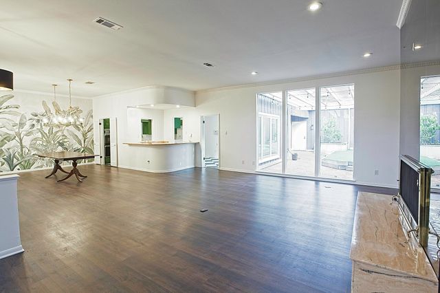 3217 Squireswood Drive, Carrollton, TX 75006