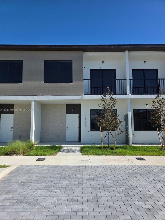 1305 NW 4th Ter 1305, Florida City, FL 33034