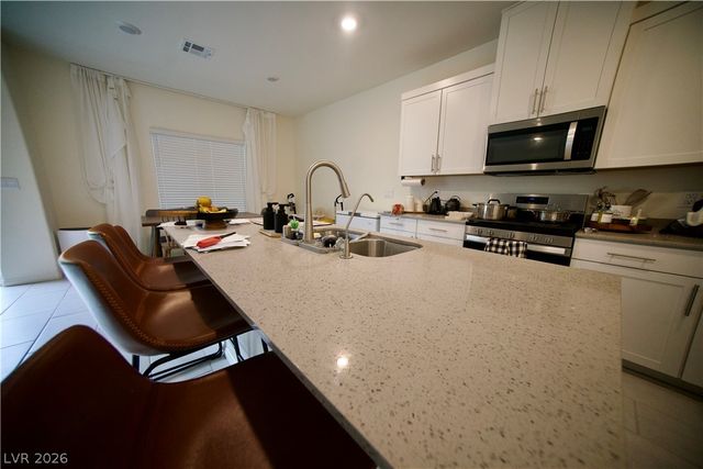 6155 Larimar Gold Street, Las Vegas, NV 89115