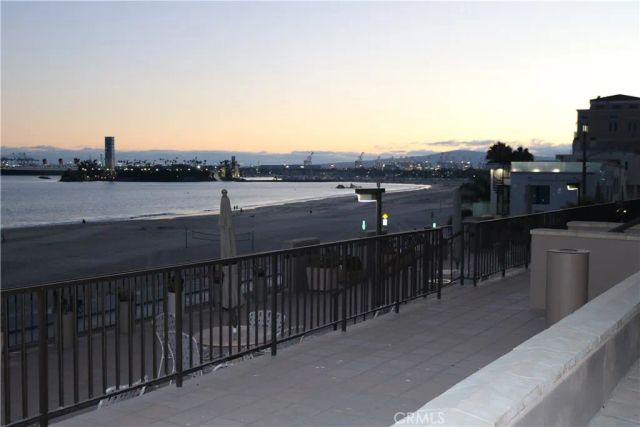 1750 E Ocean 503, Long Beach, CA 90802