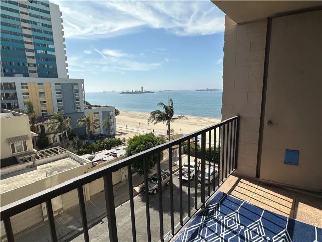 1750 E Ocean 503, Long Beach, CA 90802