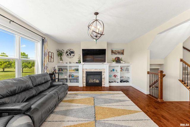 2816 W ARDEN Way, Dunlap, IL 61525