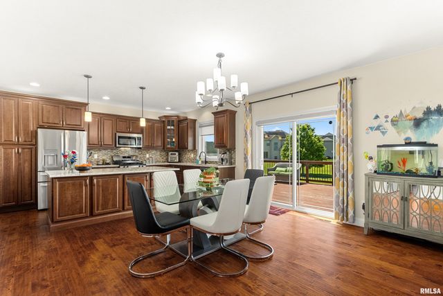 2816 W ARDEN Way, Dunlap, IL 61525
